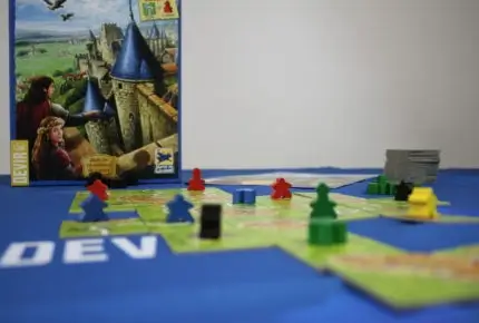 Jogo de Tabuleiro Carcassonne: O Clássico Inspirado na Idade Média